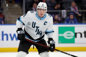 Clayton Keller busca seguir impulsando a Utah contra Sharks sin victorias