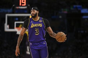 Lakers 3-0, comienzan gira con Suns