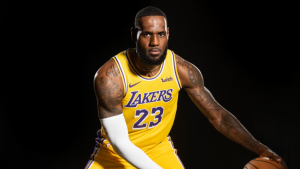 Puntos totales y promedio de LeBron James en la NBA