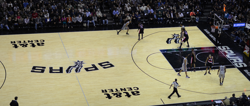 Rendimiento de Green impulsa a Rockets sobre Spurs en duelo intenso