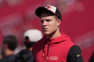 McCaffrey (Aquiles) podría volver a entrenar el lunes: GM 49ers