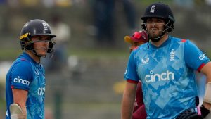 Cook critica la confusión y falta de experiencia de Inglaterra contra WI