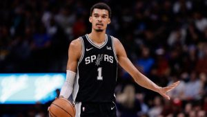 Wembanyama alcanza un récord personal por segunda noche consecutiva en la victoria de Spurs