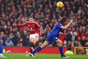 La silenciosa fiesta de cumpleaños del extremo del Manchester United provoca un acalorado debate entre Keane y Wright