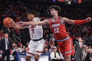 El No. 22 St. John’s resiste a México reciente en la batalla de Pitinos