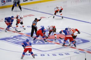 Lafreniere y Jones llevan a los Rangers a la victoria, la flota logra una blanqueada más contra el Kraken