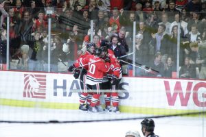 Los Blackhawks se acercan a la victoria: Mrazek y Teravainen brillan en el triunfo 3-1 sobre los Panthers