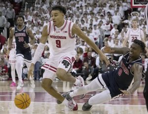 El invicto No. 15 Wisconsin se enfrenta al invicto Chicago Shriek