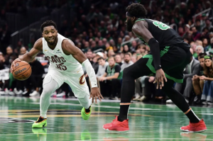 Los Cleveland Cavaliers hunden a los Boston Celtics y los mudos mantienen un largo empate para acelerar