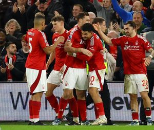 Nottingham Forest sube al sexto lugar en la Premier League con 1-0 neto sobre Ipswich