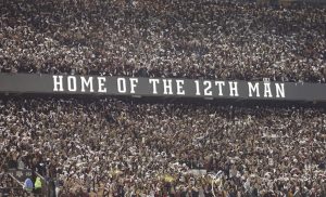Texas A&M voltea a 5 personas muy conocidas OT Lamont Rogers
