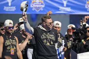 Freddie Freeman, MVP de la Serie Mundial, operado de tobillo