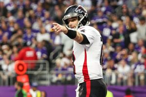 Falcons en la esquina de Kirk Cousins, que ahora no planean interpretar a Michael Penix Jr.