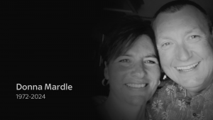 Phil Taylor y Raymond van Barneveld lideran los homenajes tras la muerte de la otra esencial de Wayne Mardle, Donna