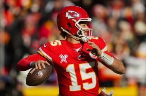 Chiefs y Steelers, que descansaron poco, se preparan para el conflicto del día de Navidad