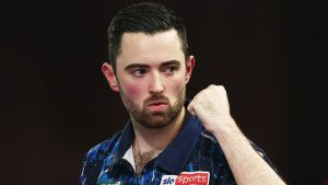 Campeonato Mundial de Dardos: Luke Humphries enumera el conflicto final de 16 de Peter Wright mientras Gerwyn Label vence a Joe Cullen en un thriller de muerte inesperada