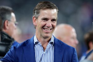 Eli Manning entre los 15 finalistas del Salón de la Reputación del Fútbol Profesional