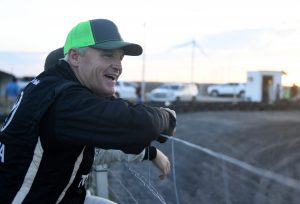 Kenny Wallace de la vieja escuela de NASCAR analiza la ‘misma profundidad para jugar’ de su cónyuge