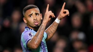 Brentford 1-3 Arsenal: los artilleros reducen la ventaja del Liverpool en la cima de la Premier League a seis partes después de una remontada segura