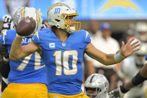 Los Chargers, que seguramente llegarán a los playoffs, ya no serán titulares en la final contra los Raiders