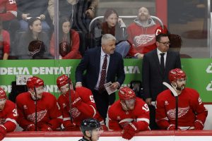 Crimson Wings, en ascenso gracias al nuevo entrenador, presenta al Sens cansado de las avenidas