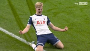 ¡Lucas Bergvall rompe el punto muerto con el gol necesario para los Spurs!