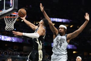 Los Bucks se mantienen alejados del Magic en el regreso de Paolo Banchero