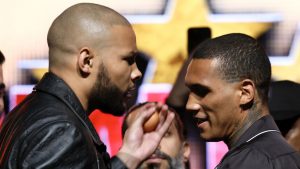Chris Eubank Jr abofetea a Conor Benn con un huevo en un tiempo no especificado en el futuro del enfrentamiento en la conferencia de prensa antes que el 26 de abril Choque