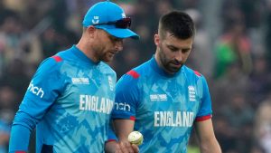 Jos Buttler: el capitán de la pelota blanca de Inglaterra pregunta si es una sección de la esfera o el reconocimiento después de la salida del trofeo de Champions