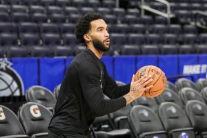Agente: Justin Champagnie de Wizards firmando un acuerdo de 4 al año