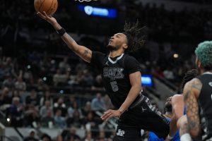 Nets enchufe 4 juegos de desplazamiento de 4 juegos en el choque con espuelas tropezantes