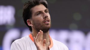 Cameron Norrie noqueó a los pozos indios en la tercera ronda cuando British No 2 pierde ante la décima semilla estadounidense Tommy Paul