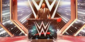 Triple H envía A sin duda un mensaje principal antes que el debut de la WWE montañoso de la WWE