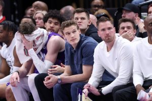 Jazz multado con $ 100k por conservar a Lauri Markkanen fuera de los juegos