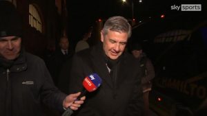 Andrew Cavenagh Outlandish: Protección de seguro médico de EE. UU. Rica en particular una persona interrogada en los guardabosques después de acumularse sobre Fenerbahce