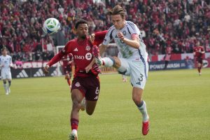 La chimenea ensamble 2nd Straight Recibe con 2-1 Victoria sobre Toronto