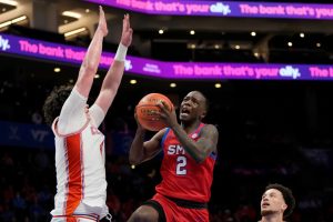 SMU, Dayton entre las semillas principales en NIT a medida que los equipos declinan las ofertas