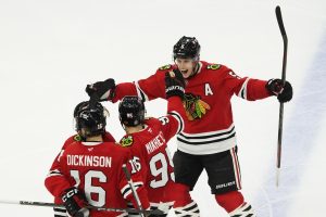Blackhawks abarrotar la vivienda poco común acumule a Dart mientras Kraken discute con