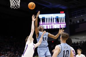Mount St. Mary’s retiene a los estadounidenses, gana enfrentamiento con Duke