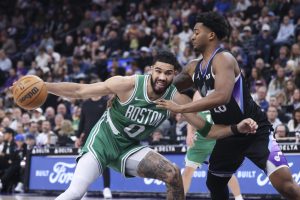 Kristaps Porzingis, Celtics Mark Mark Jazz anterior