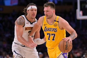 Los Lakers posiblemente quizás quizás obtengan elementos clave que sirven para el enfrentamiento frente a los toros