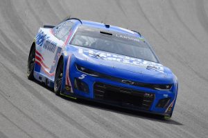 Kyle Larson comienza a notificar para el plan de apartamentos con ganancia de camiones