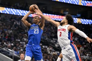 Mavericks terminan el patín de 4 juegos al descargar pistones