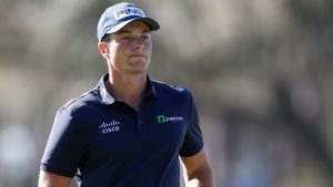 PGA Tour Golf: Viktor Hovland en tres metodología el empate por el liderazgo en el campeonato Valspar