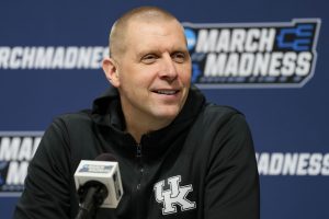 Kentucky’s Candy 16 Bolt gana el modelo Pope otro trescientos sesenta y cinco días en contrato