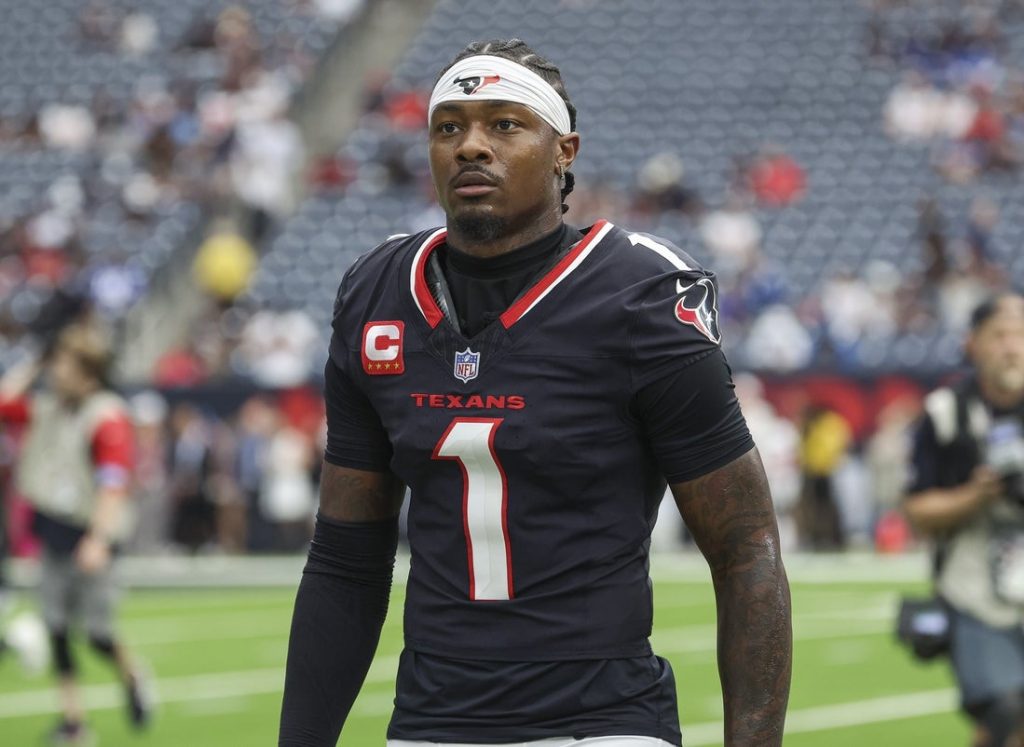 Estudios: Patriots firmando WR Stefon Diggs a $ 69 millones
