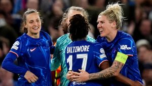 Chelsea Girls 3-0 Man City Girls (AGG 3-2): Tres diseño de Sonia Bompastor BLUSE BLITZ Books Liga de Campeones Liga de Camiseta Semia