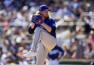Los Dodgers acumulan RHP Noah Davis de Crimson Sox