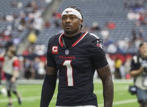 WR Stefon Diggs se une a Patriots, promete que “va a ser productivo”