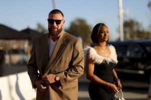 La ex GF de Travis Kelce, Kayla Nicole, da a conocer sus sentimientos sobre competir con Cam Newton en ‘Fuerzas particulares’